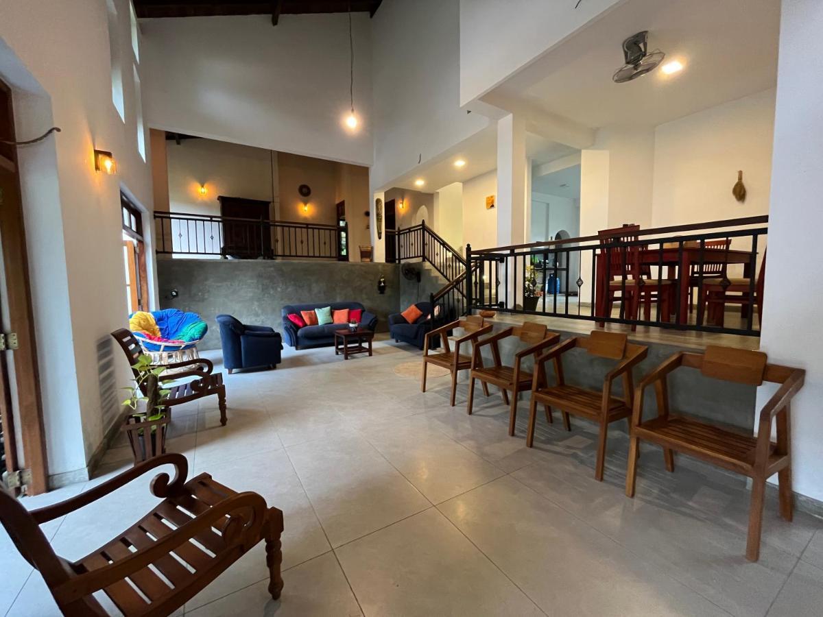 Villa Dinoos- Weligama Exteriör bild