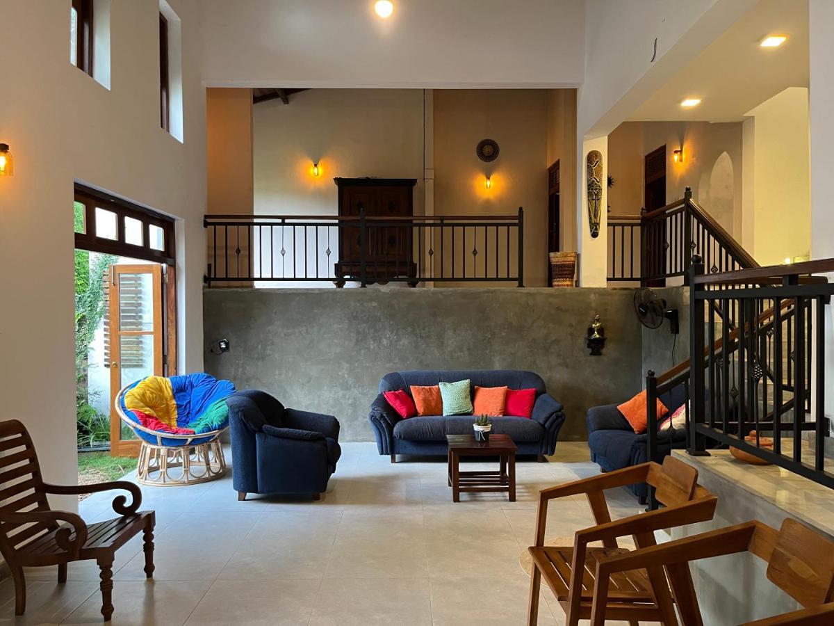 Villa Dinoos- Weligama Exteriör bild